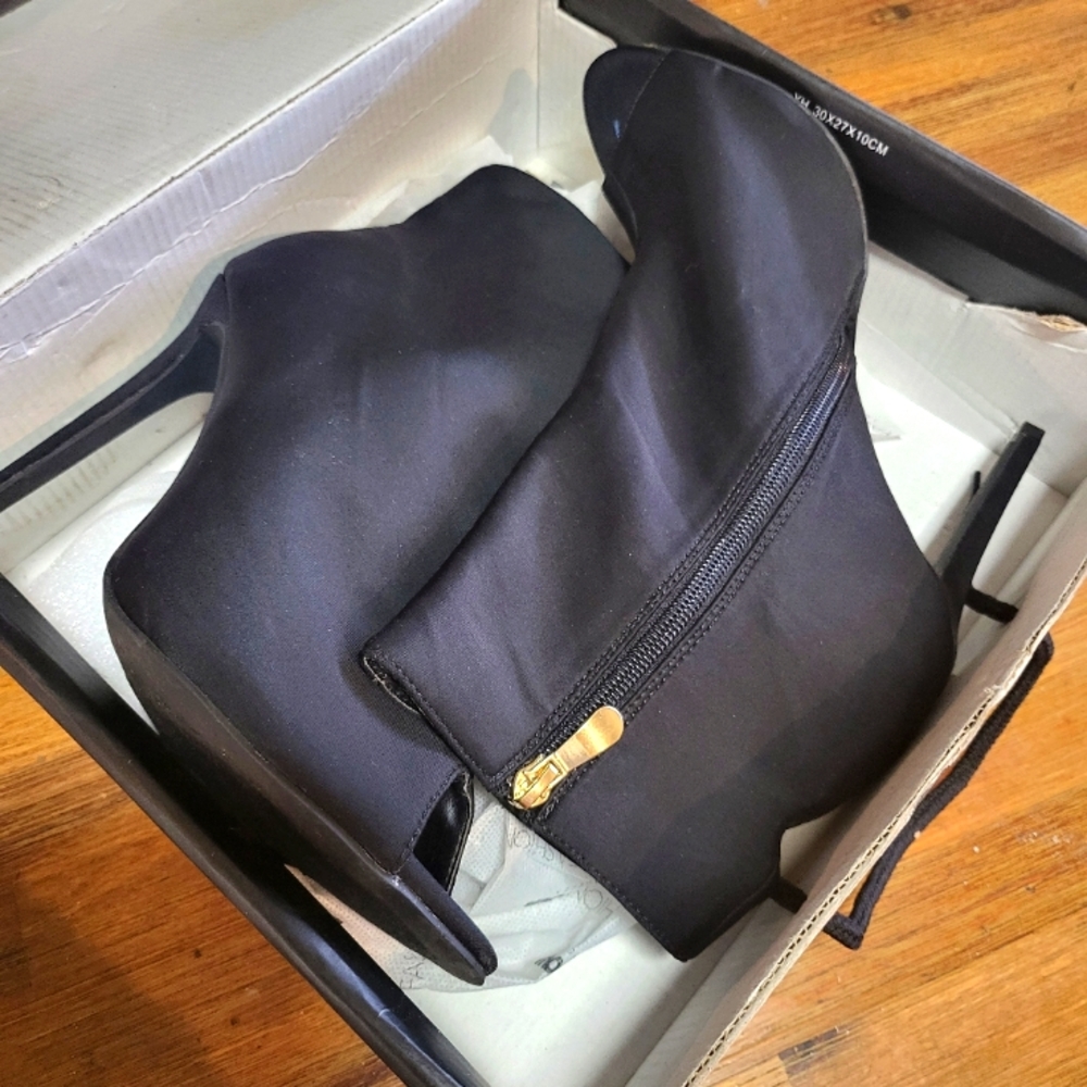 Calf peep toe boots